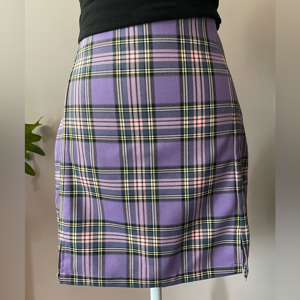 J Galt Purple Plaid Mini Skirt — Classic Tartan Style